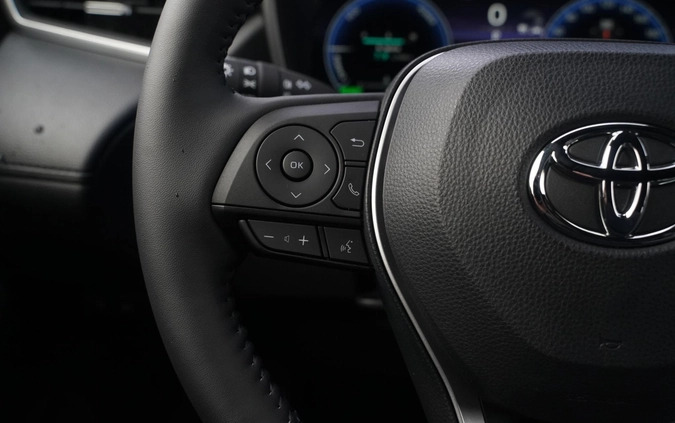Toyota Corolla Cross cena 160221 przebieg: 1, rok produkcji 2024 z Ciechanowiec małe 277